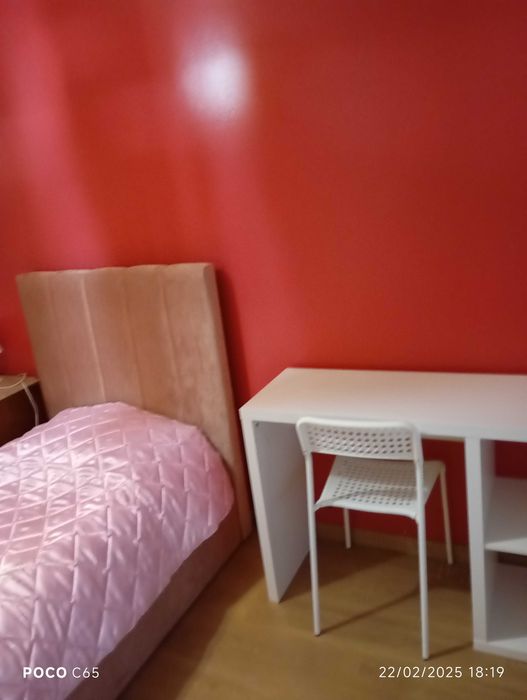 Quarto em Odivelas junto centro comercial Oceano