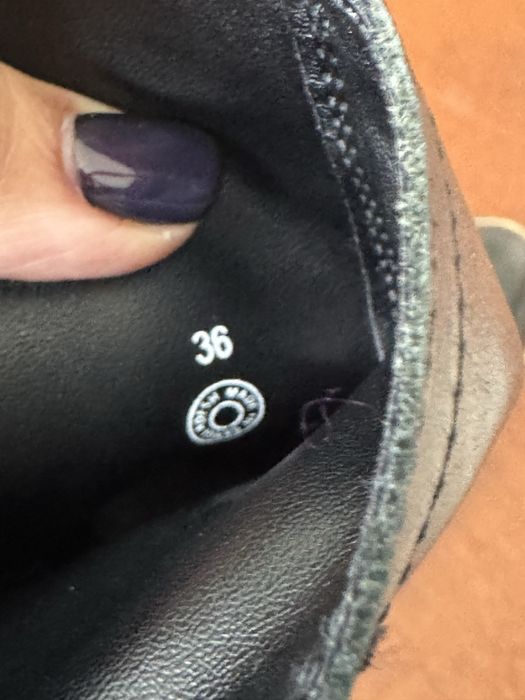 Botas pretas da Moschino