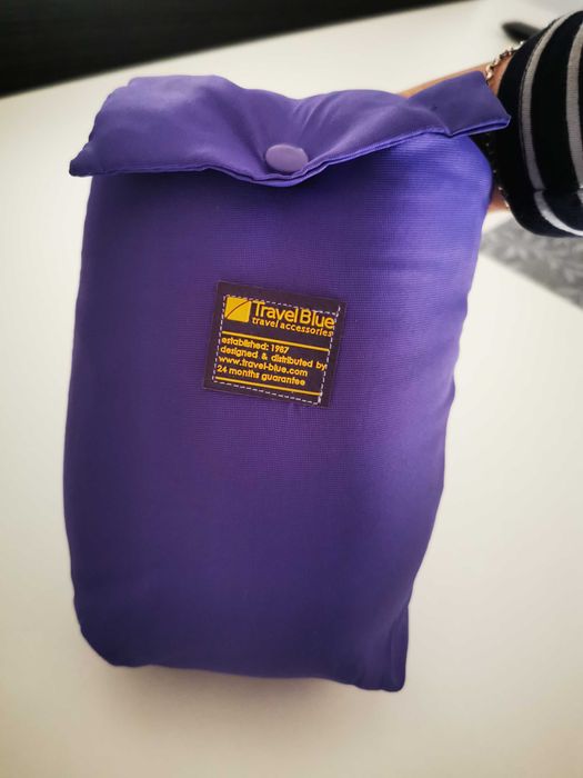 Vendo almofada de viagem ergonómica