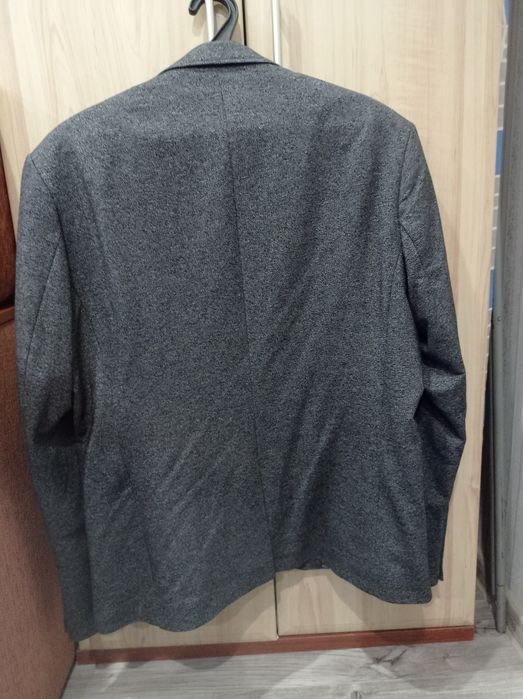 Чоловічий піджак