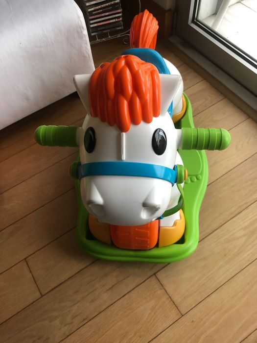 Cavalo de baloiço e Andador Feber