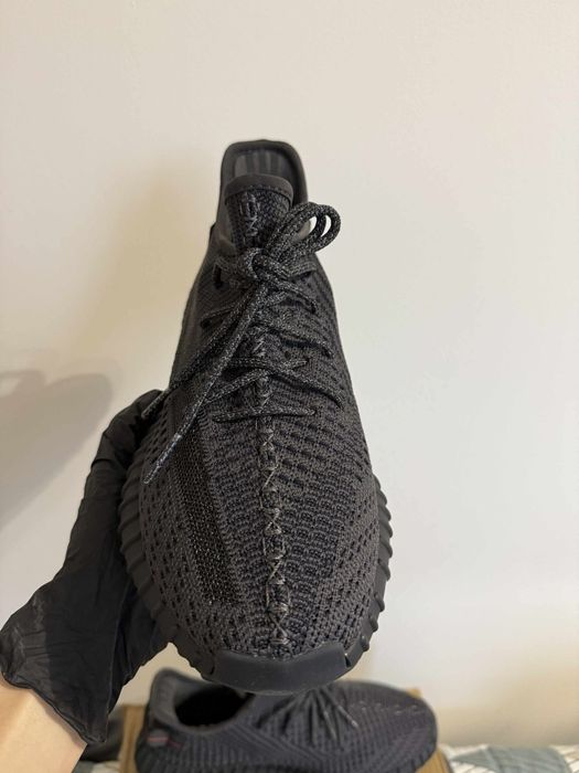 Adidas Yeezy Boost 350 V2 – Dark Grey – r. 44
