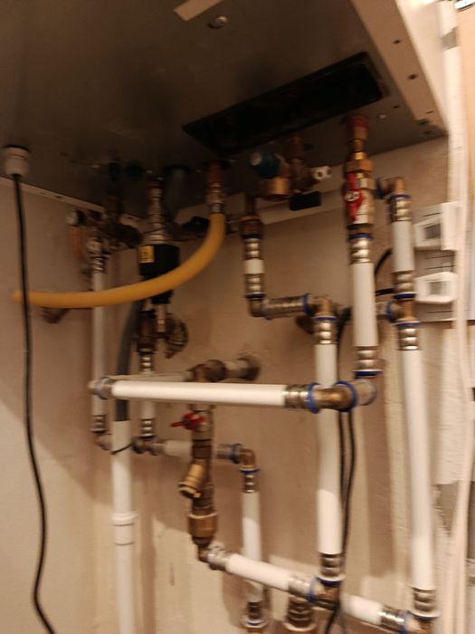Instalacje Elektryczne-Gazowe-Wodne  Serwis  24 godziny