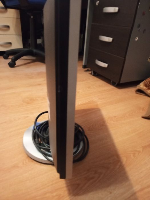 Продам  монитор.