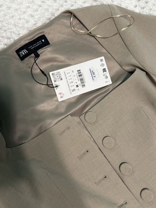 Топ zara з квадратним вирізом розмір С