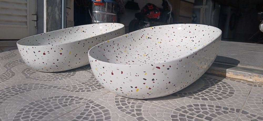 Bacias lava mãos wc