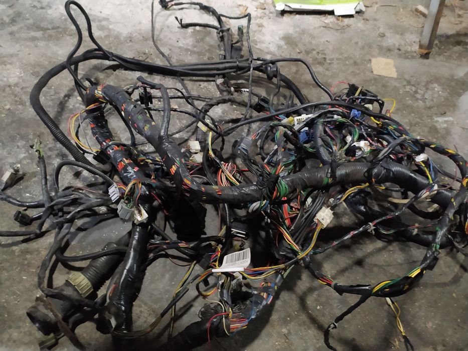 Instalacja elektryczna kabiny Nissan Atleon