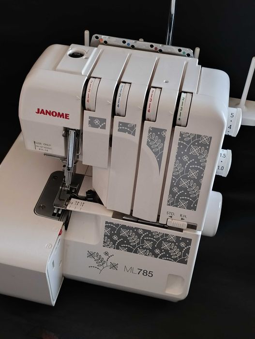 Акція до 15.02 9900 грн Оверлок Janome ML 785