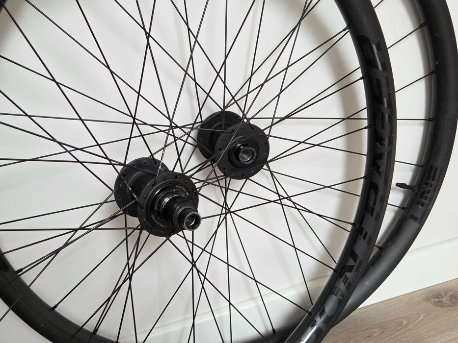 Koła Bontrager Line ELITE 30 carbon 29" boost