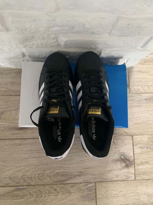 Adidas Superstary 43 1/3