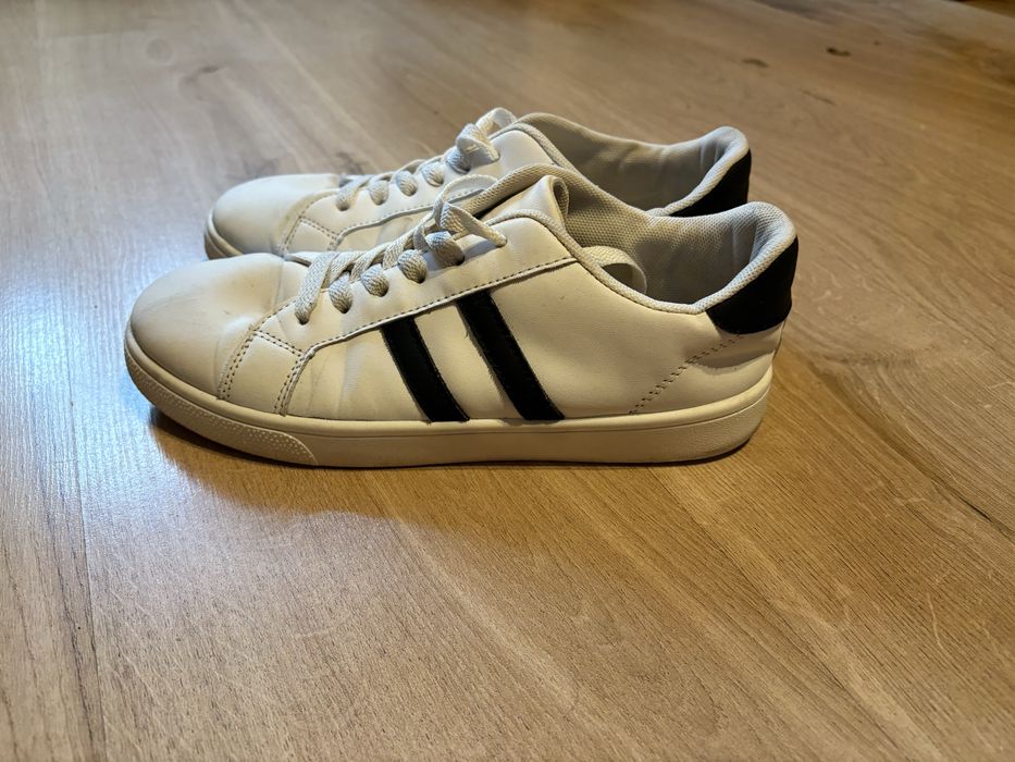 Adidasy męskie sportowe lub uniersalne