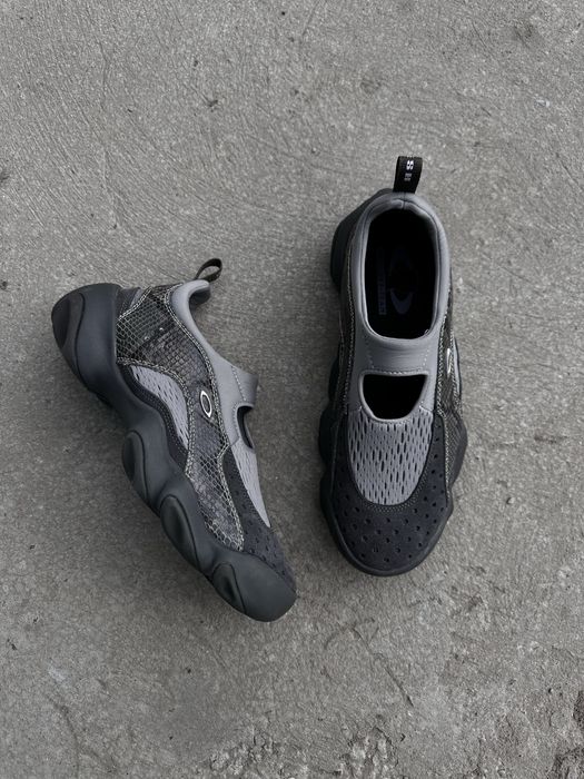 Оригінальні чоловічі кросівки Oakley x Factory Team Brain Dead Sandal