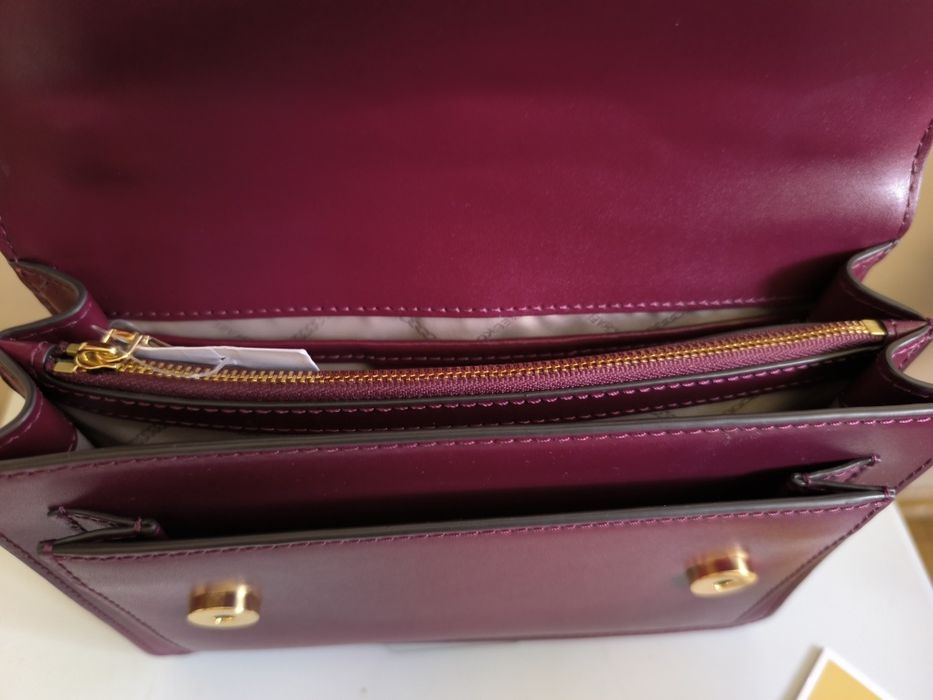 Michael Kors skórzana torebka na złotym łańcuszku