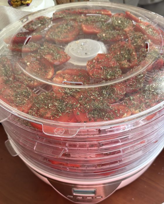 Продам - Вʼялені томати в оліі