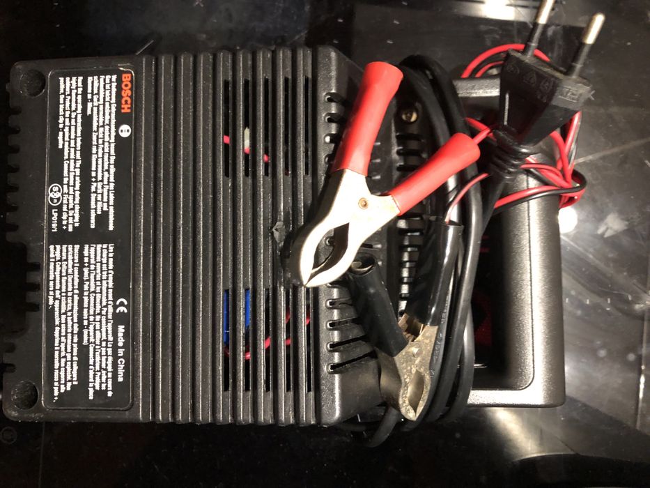 Carregador baterias bosch