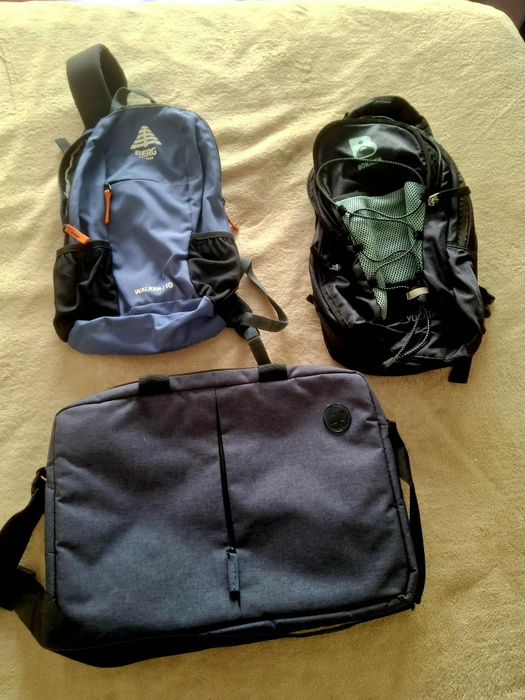 2 mochilas hiking + 1 bolsa laptop