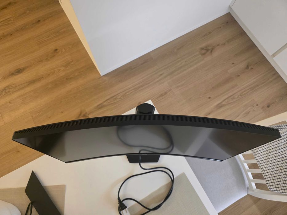 Monitor Dell S2721HGF · 27'' · 1920×1080 · VA · 144 Hz