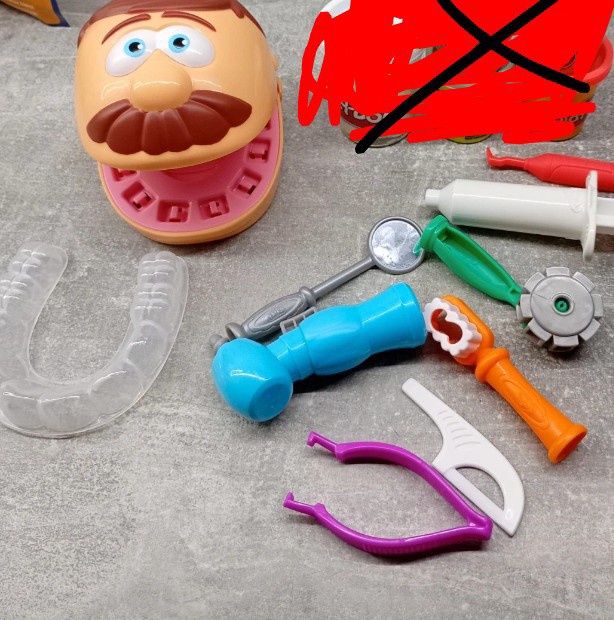 Zestaw Play-Doh dentysta (niekompletny)