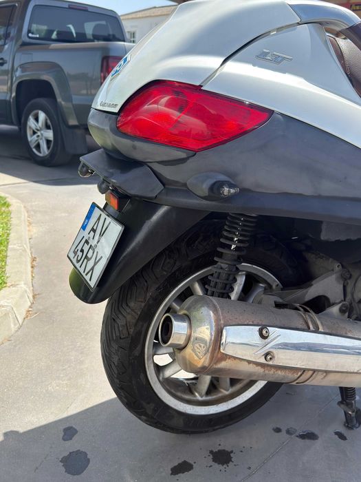 Piaggio Mp3 500