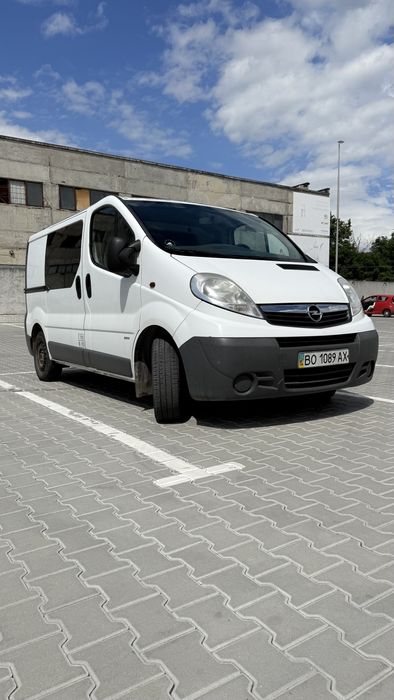 Opel Vivaro 2011 2.0 CDTI