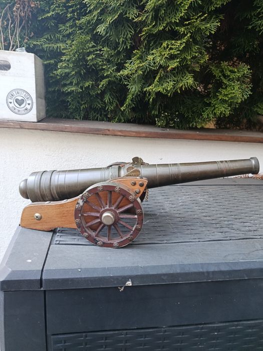 Potężna Armata z  46 cm 7 kg – Bardzo Ciężka, Replika