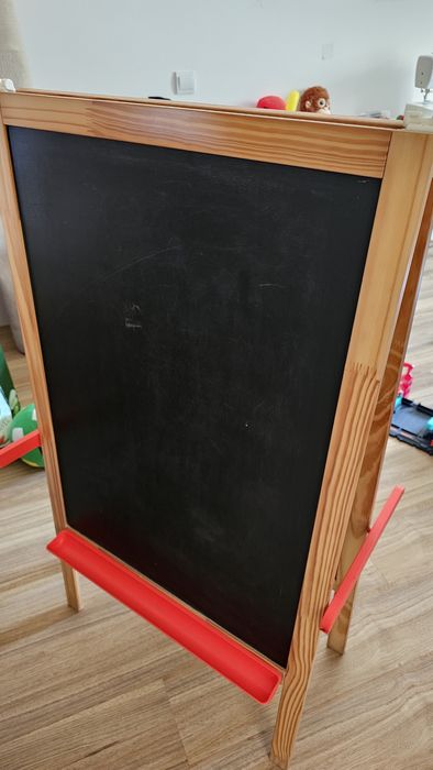 Cavalete infantil ikea