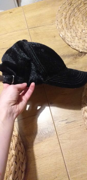 Czapka z daszkiem jesienna zimowa