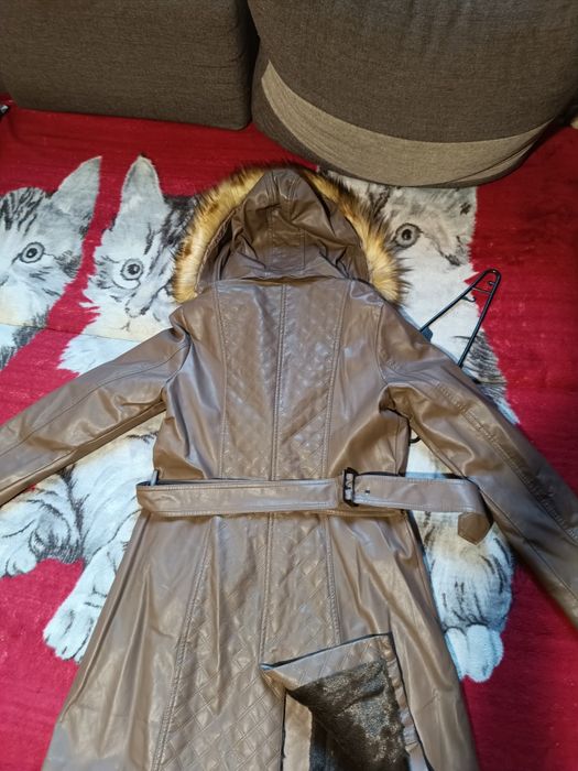 Płaszcz damski rozmiar M.