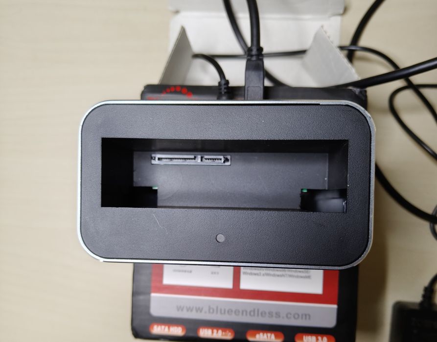 Stacja dokująca do dysków SATA