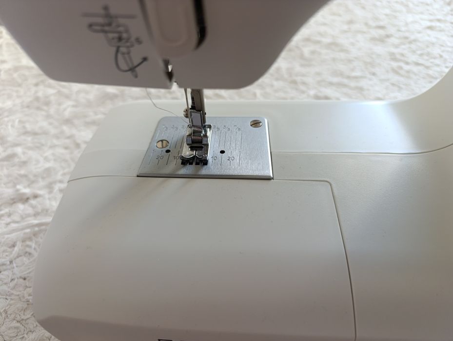 Maquina de costura automática SilverCrest