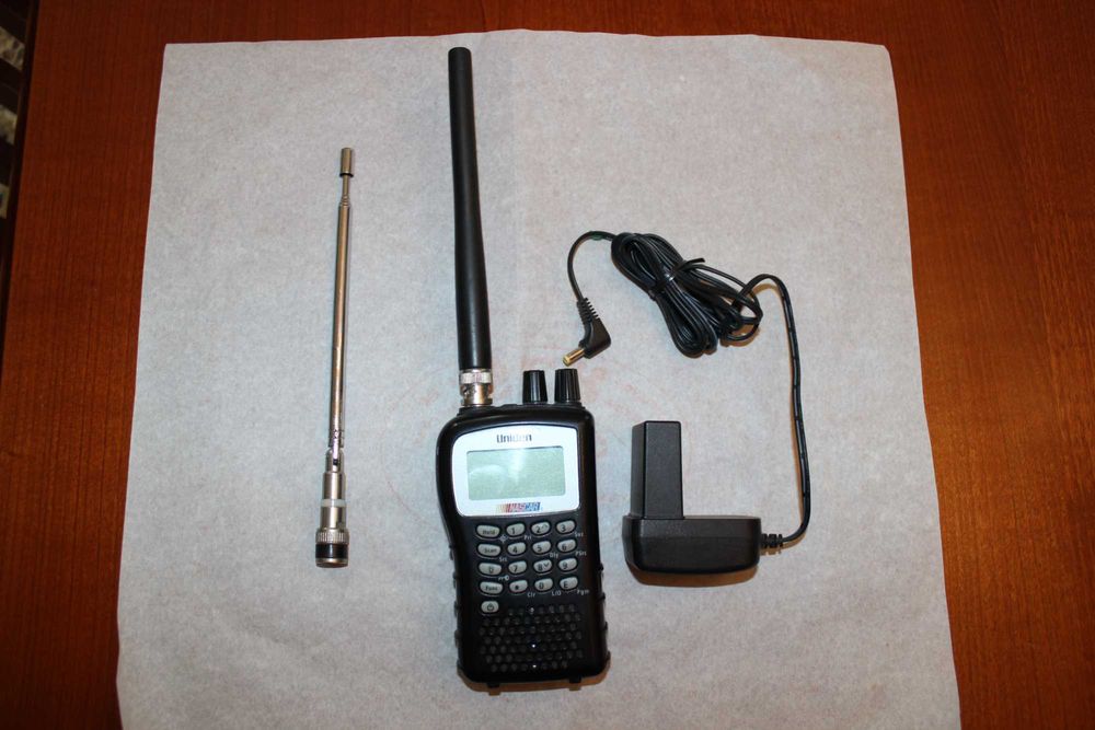 Skaner nasłuchowy UNIDEN BC 92 XLT