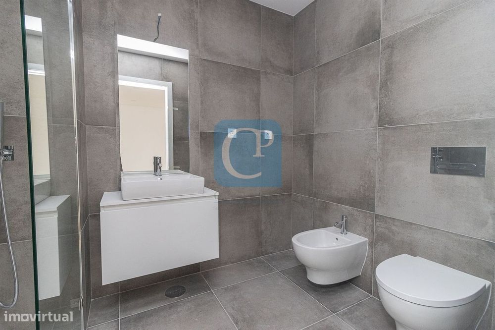 Apartamento T1 novo com varanda - Empreendimento Agra Campus