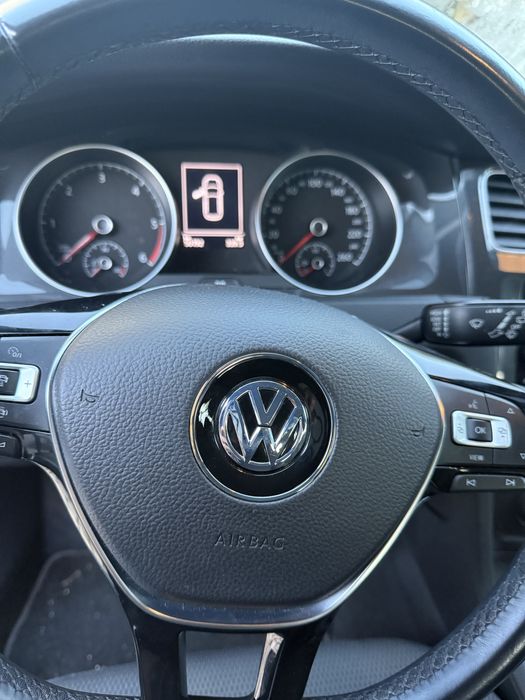 Vendo vw golf 1.6 Tdi stream