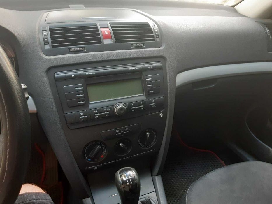Skoda Octavia A5 2008 1.6 MPI, механіка, 2-й власник