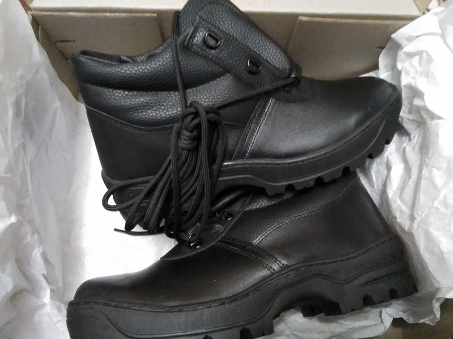 Рабочие ботинки 42 р.