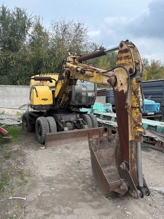 Экскаватор ТВЕКС ЕК-8-30