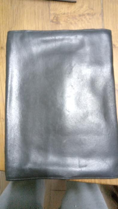 capa de pele estudante usada