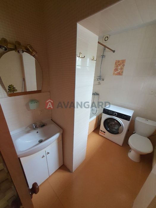 Продаж частини будинку на казбеті