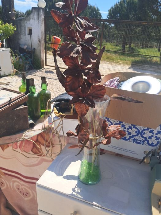 Jarra alta em vidro