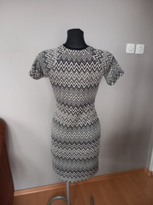 Sukienka dzianinowa  S