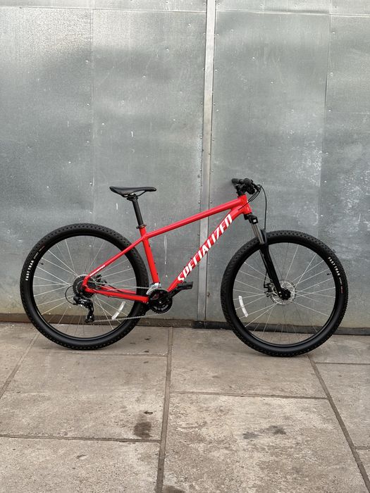 Велосипед Specialized Rockhopper 2023 року (mtb,hardtail)