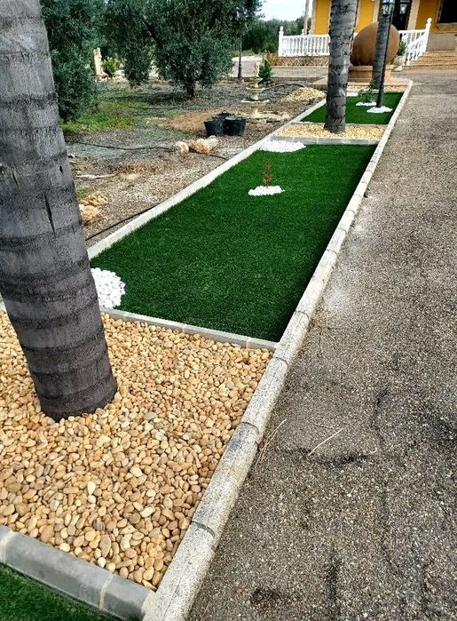 Relva natural em tapete e sintética,jardins,piscinas,decks,canalizador
