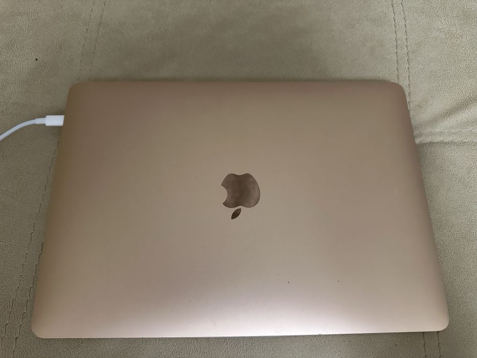 MacBook Air 13” Retina 2020, 256gb Intel Core i3 1.1 ГГц, 8 ГБ RAM, батарея 497 циклів,