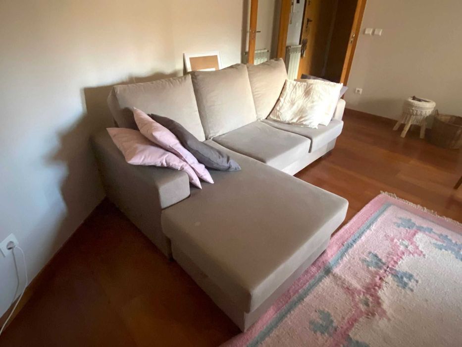 Sofá Conforama em ótimo estado