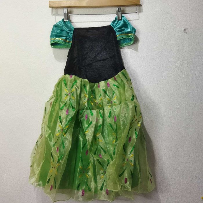 Детское платье нарядное на рождество Новый год новое 4 5 6 лет утреник