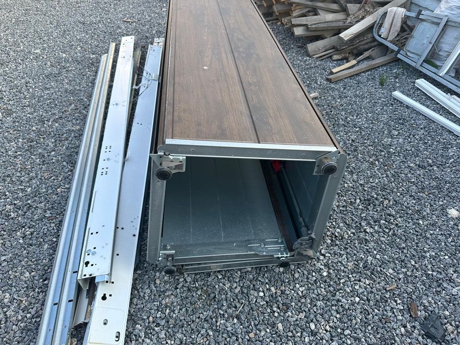 Гаражні двері. Розмір 2.5*2.27 деталі в описі