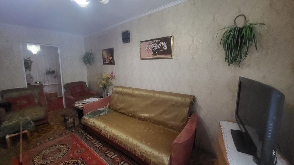 Продаю будинок за містом