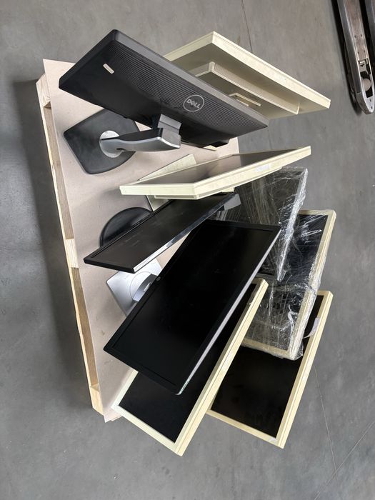 Monitor używane 9 szt
