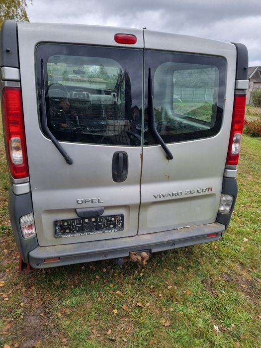 Зопчастини запчасти Opel Vivaro Опель віваро 2.5
