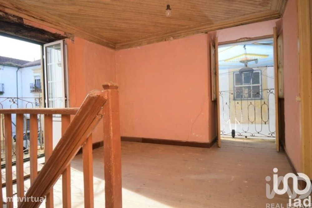 Casa T5 em São Miguel, Santa Eufémia e Rabaçal de 270,00 m2